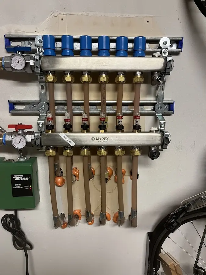 Plumber performing Gas Leak Detection at a residential property in Onalaska